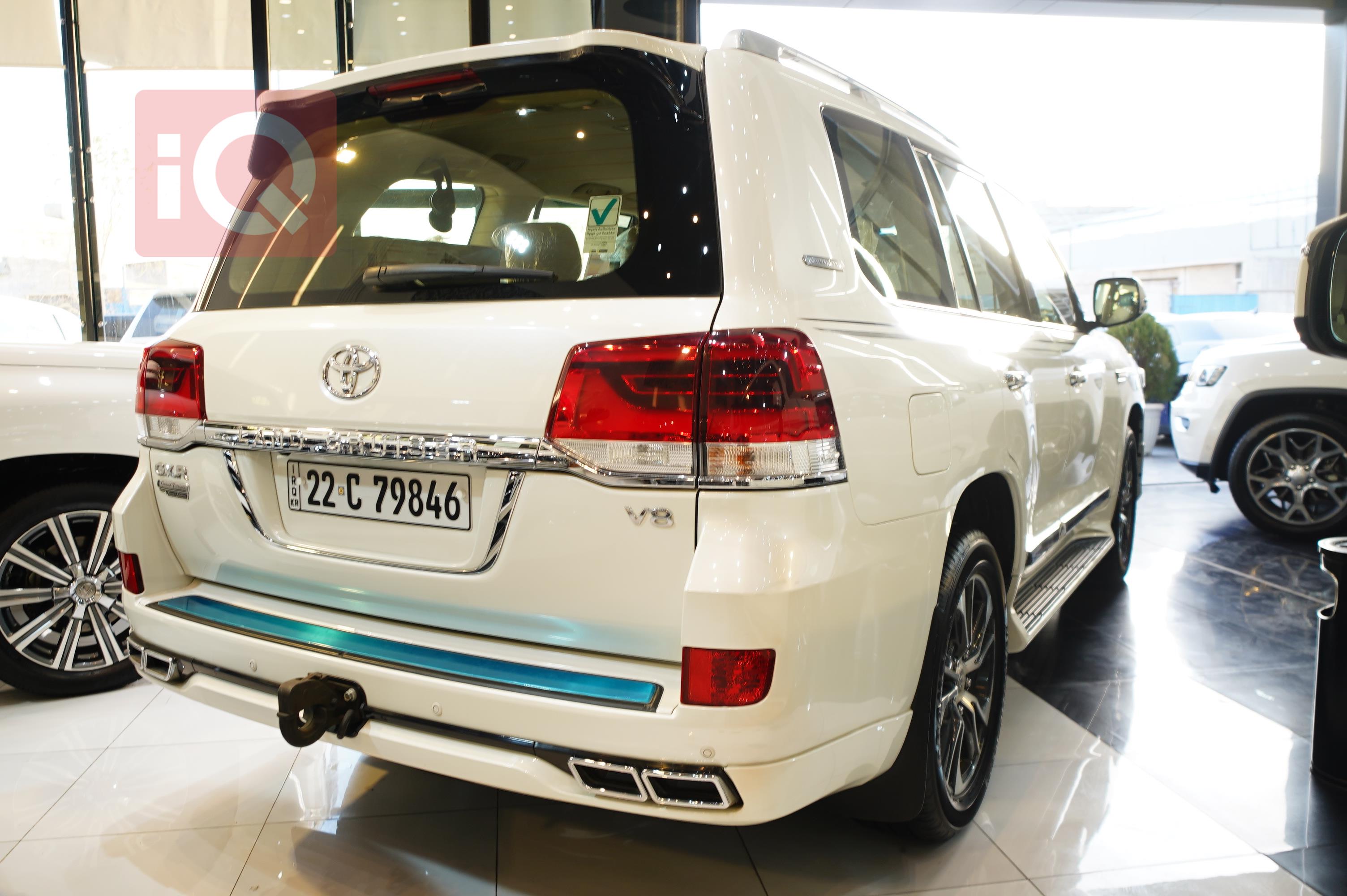 Toyota Land Cruiser